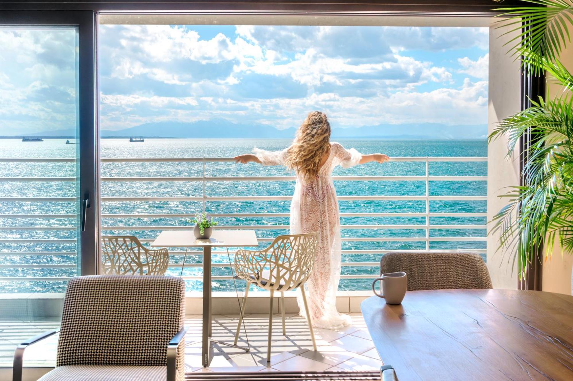 Iconic Salonica Suite Seafront Ngoại thất bức ảnh